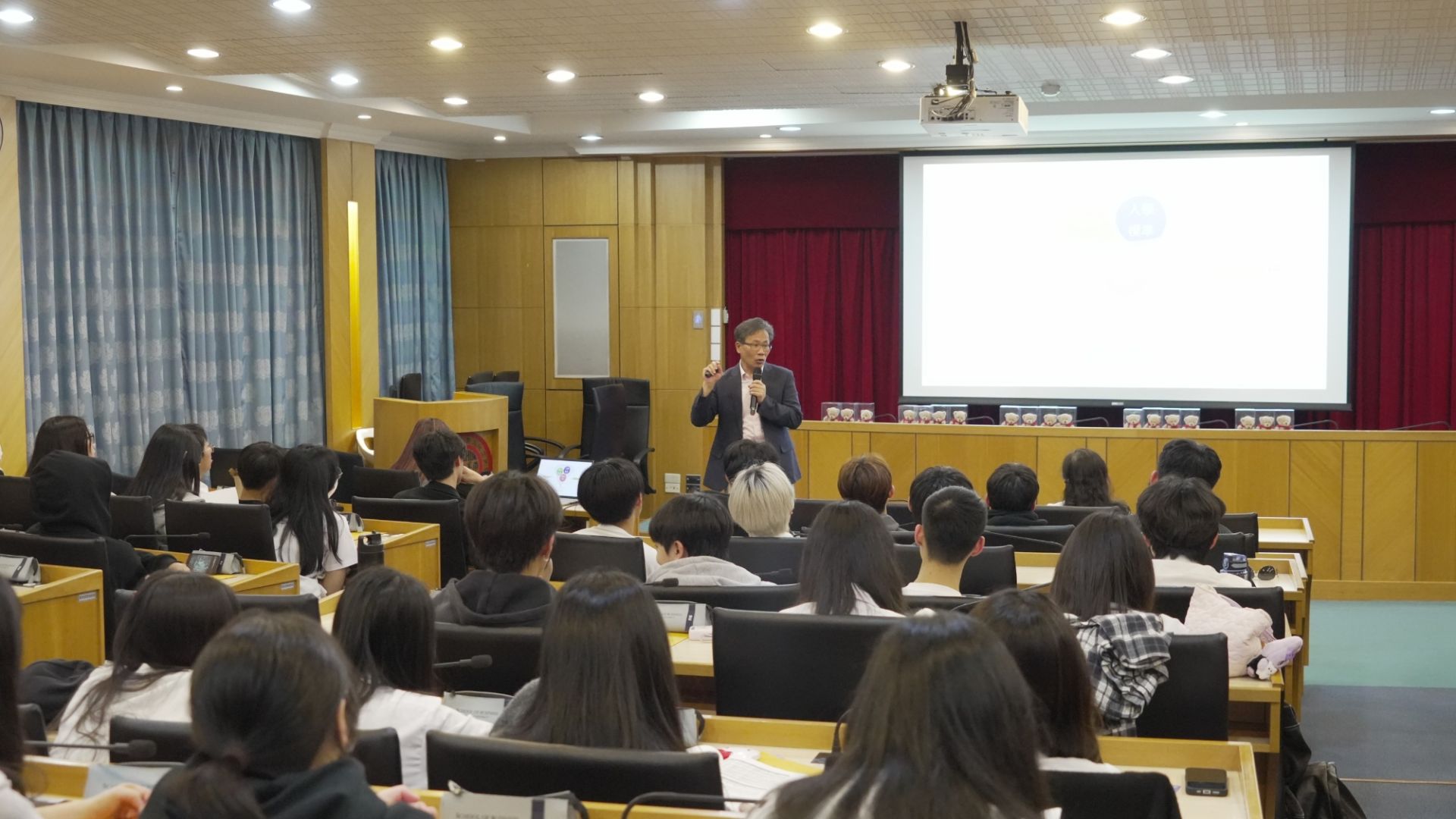 ALL_news_activity0_26C26_nZwj8y8699 ALL_news_activity0_26C26_nZwj8y8699